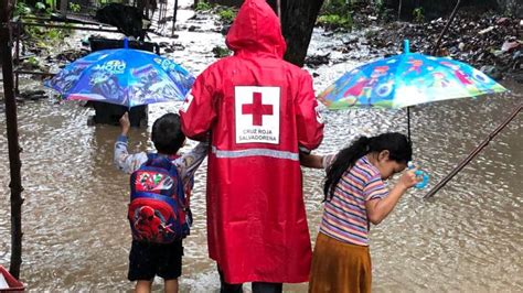 Lluvias en El Salvador 13 muertes y más de 2 500 evacuados Noticias