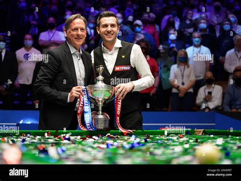 England S Mark Selby Posses With His Coach Chris Henry After Winning