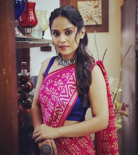 nava gadi nava rajya fame actress pallavi patil bold photoshoot seeking