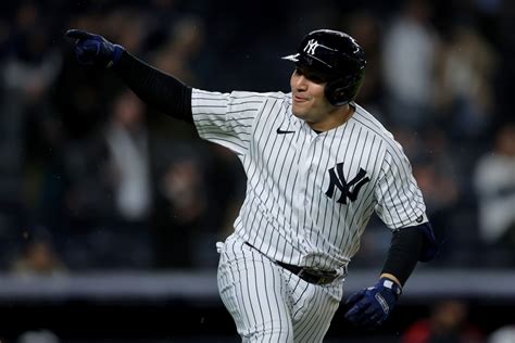 Yankees' All-Star Catcher Scheduled to Return on Sunday - Sports ...