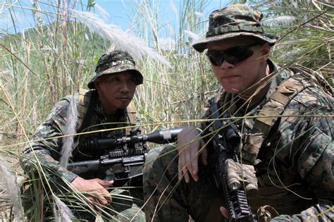 US Philippine Marines Patrol Construct Sniper Hides 31st Marine