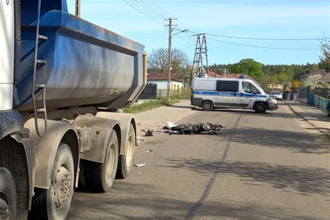 Wypadek w Lipowcu Kościelnym ciężko ranny 17 letni motocyklista