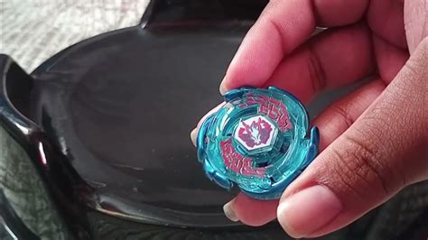 Beyblade Metal Fight Galaxy Pegasus W105r2f Vs Gravity Destroyer