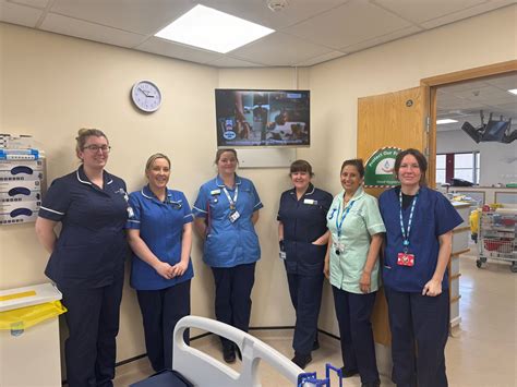 Staff put dialysis patients in the picture - NHS Lancashire Teaching