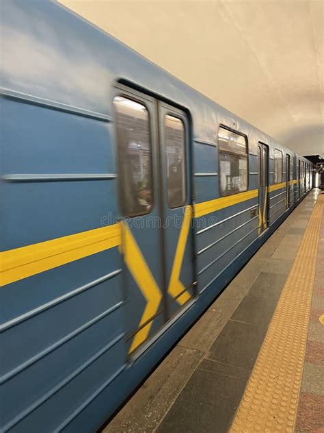 Speeding Subway Train Stock Image Image Of Underground 248184989