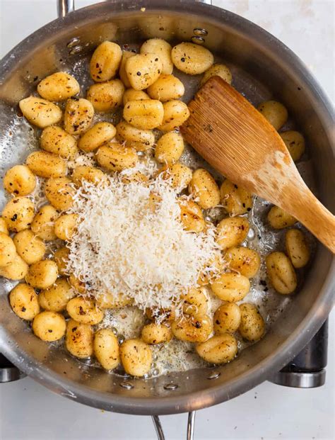 20 Minute Pan Fried Gnocchi Lemons Zest