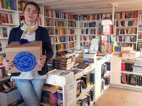 Magia Artigiana Del Natale Anche La Libreria L Ippogrifo Partecipa