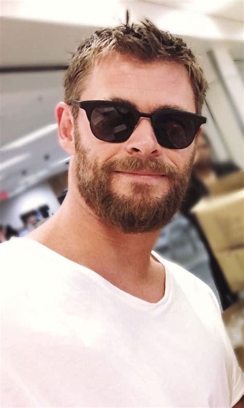 Hemsworth With Images Chris Hemsworth Hemsworth Sunglasses