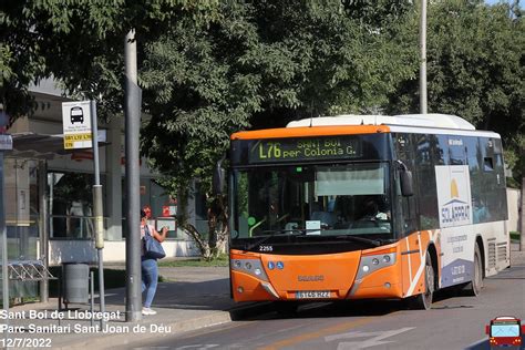 Litmos D As De La L Nea L Operada Por Baixbus Oliveras Flickr