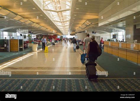 Interior of Orlando International Florida airport Stock Photo - Alamy