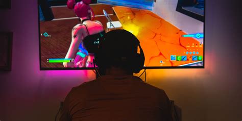 Playing "Fortnite" can expand social networks and boost well-being, study suggests