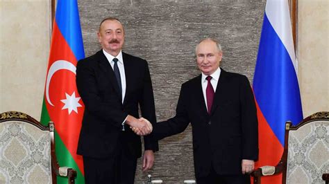 Aliyev Ve Putin Bi Kekte Bir Araya Geldi