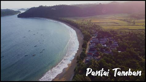 Pantai Tamban Dengan Pesona Alam Di Sekitarnya Trip Pantai Malang