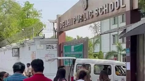 Delhi School Bomb Threat Delhi Public School Mathura Road Receives