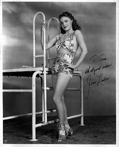 10 Hot Dorothy McGuire Bikini Pics