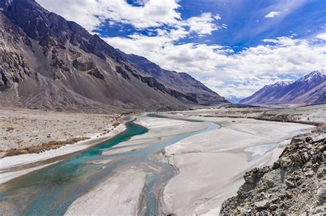 Premium Photo | Bridge cross the shyok river in nubra valley at turtuk ...