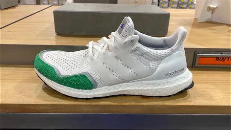 Adidas Ultraboost 1 0 DNA Cloud White Cloud White Green SKU GY9134