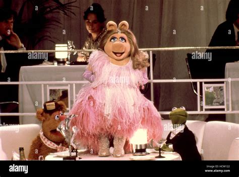 große MUPPET CAPER Fozzie Bär Miss Piggy Kermit der Frosch 1981