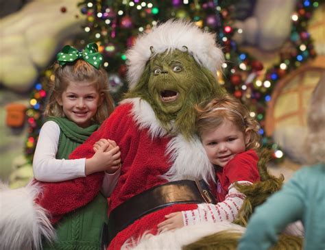 Interview With The Grinch Star Of Universal Orlandos Grinchmas Speaks