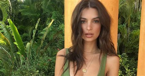 Emily Ratajkowski Goes Completely NAKED In Sexy Holiday Snap From