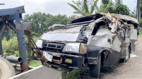 Kecelakaan Maut Anak Yatim Di Puncak Usai Hadiri Maulid Mobil Tabrak