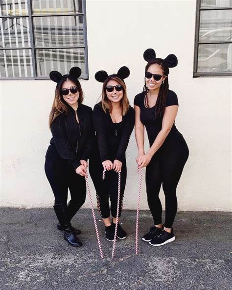 Pin By Rachel Marie On Costumes 3 Person Halloween Costumes Teenage