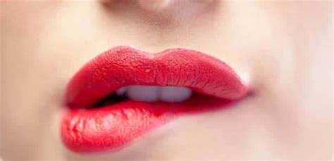 Cómo Exfoliar Los Labios Para Tenerlos Más Suaves Bezzia