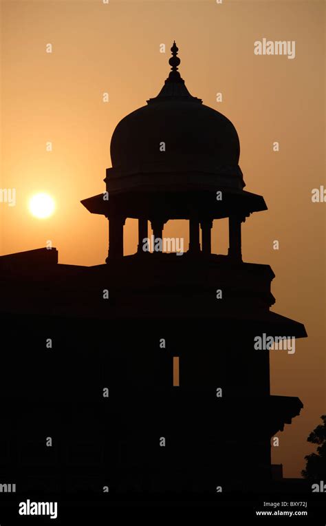 Tower Of The Jahangiri Mahal In The Red Fort Agra India Stock Photo