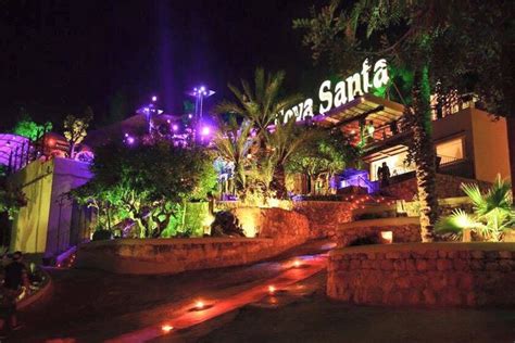 Cova Santa Restaurant And Lounge Bar Sa Caleta