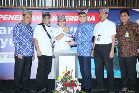 Nam Air Tambah Frekuensi Terbang Rute Jakarta Banyuwangi Kumparan