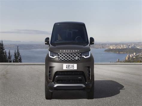 JLR opens bookings for Discovery Metropolitan Edition | Business Standard News