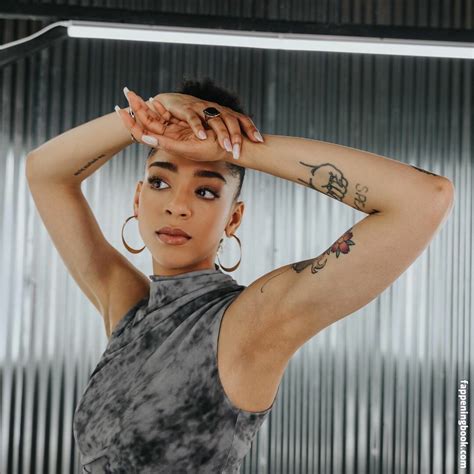 Amala Ekpunobi Nude The Fappening Photo 7530013 FappeningBook