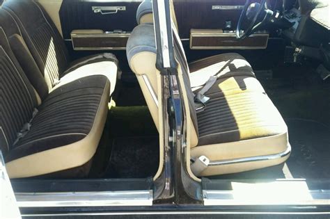 Lincoln Continental Interior