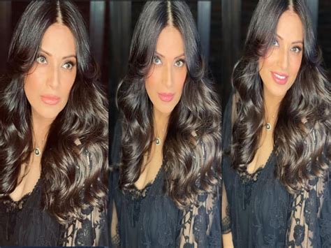 Bipasha Basu Looks Drop Dead Gorgeous In Black Outfit Check Out