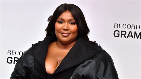 Lizzo Got a Wolf Cut and Now I Want a Wolf Cut — See the Video | Allure