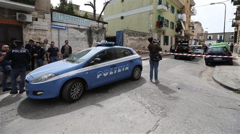 Napoli Sparatoria Nel Rione Sanit Due Morti E Tre Feriti Lapresse