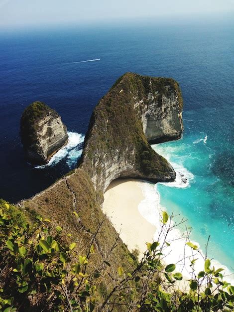 Premium Photo Kelingking Beach In Nusa Penida Bali Indonesia