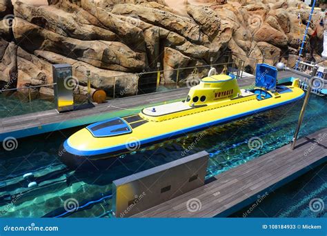 Disneyland Finding Nemo Submarine Voyage Editorial Photo ...