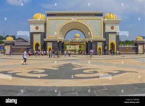 Kuala Lumpur Malaysia August View Of The New Royal Palace