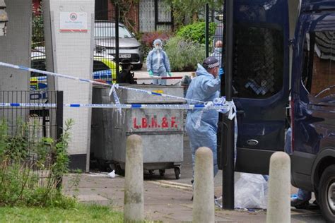 Armed Police Arrest Man After Human Remains Found In Suitcases At Bristols Clifton Suspension