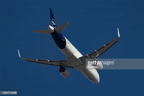 Airbus A320 Neo Stock Fotos Und Bilder Getty Images