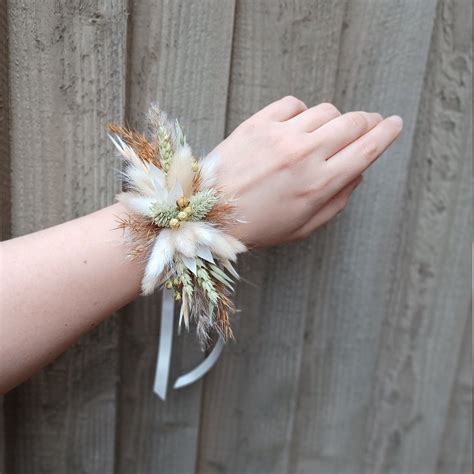 Boho Natural Dried Flower Corsage Wrist Corsage With Pampas Grass