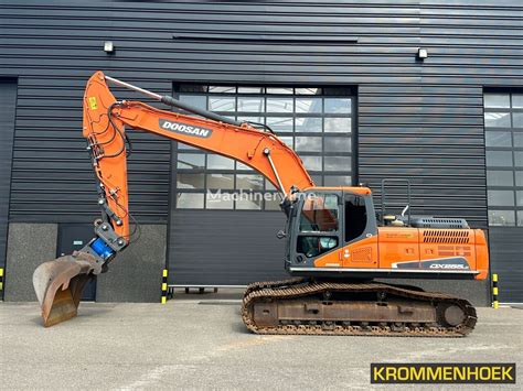 Doosan Dx Lc Powertilt Tracked Excavator For Sale Netherlands