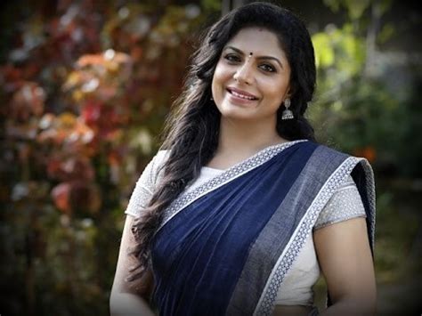 Hot Malayalam Aunty Actress Asha Sarath Hot Random Photos Collection HotPose