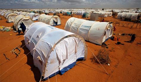 Kenya Closing Dadaab Worlds Largest Refugee Camp Over Al Shabab