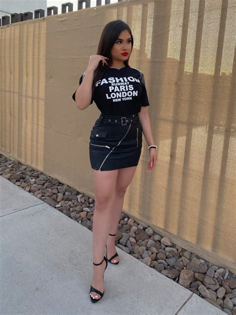 Hot Sexy Ariadna Juarez Bikini Pics