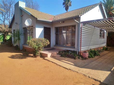 Bedroom House For Sale In Vanderbijlpark Se P