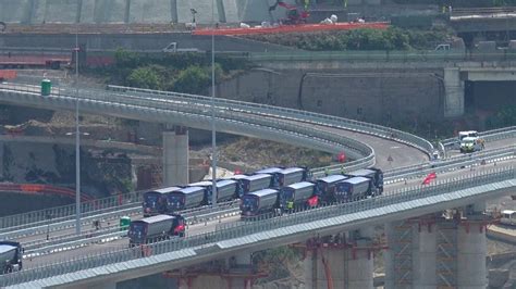 Collaudo Ponte Di Genova Il Timelapse Della Cavalcata Dei 56 Tir A