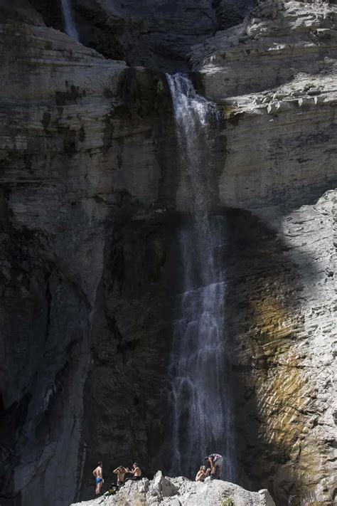 Fotos De La Preciosa Cascada Del Sorrosal A Minutos De Broto En