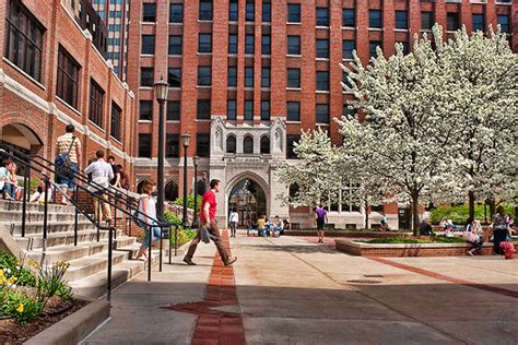 Moody Bible Institute Chicago campus - Plaza in Spring | Flickr